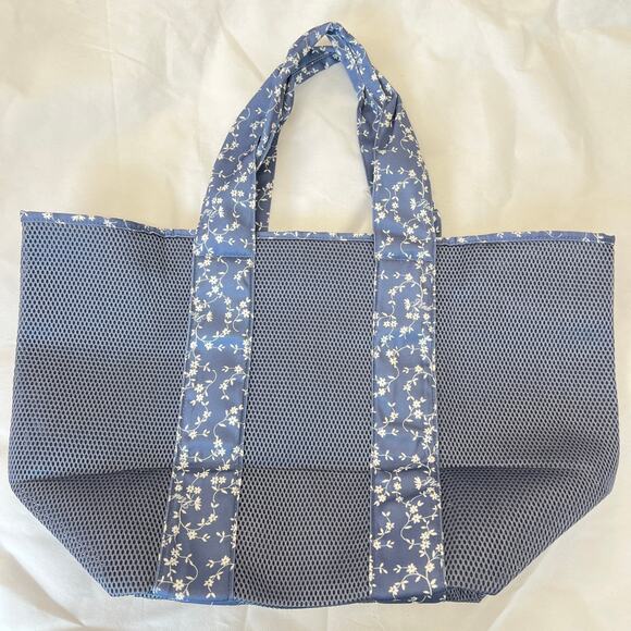 Victoria's Secret Pink Blue Mesh Tote Weekender Bag Floral Trim - Picture 7 of 7